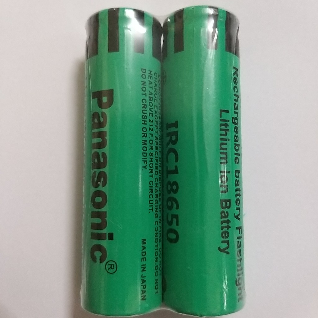2 viên pin sạc 18650 Panasonic dùng cho đèn pin/ mickaraoke