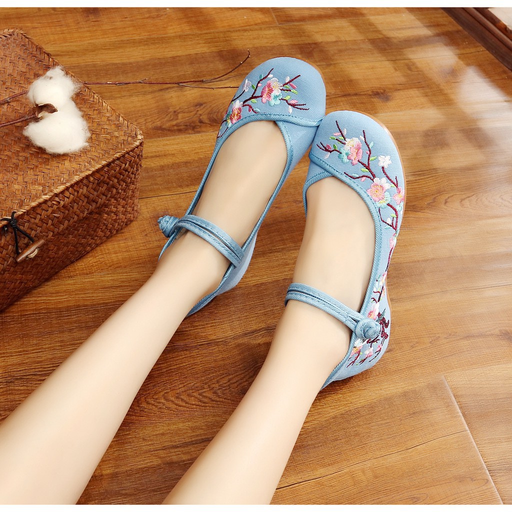 Giày búp bê thêu họa tiết hoa phong cách Trung Hoa thanh lịch dành cho nữ