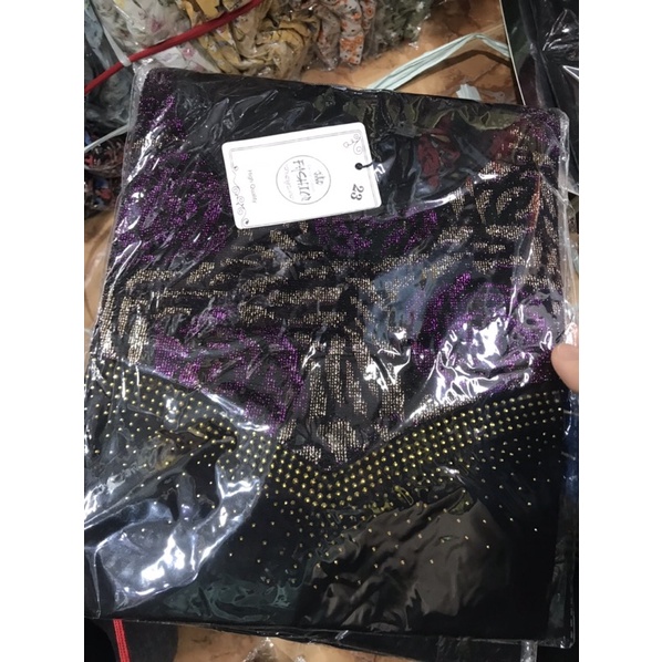 Áo thun trung niên phối ren kim sa