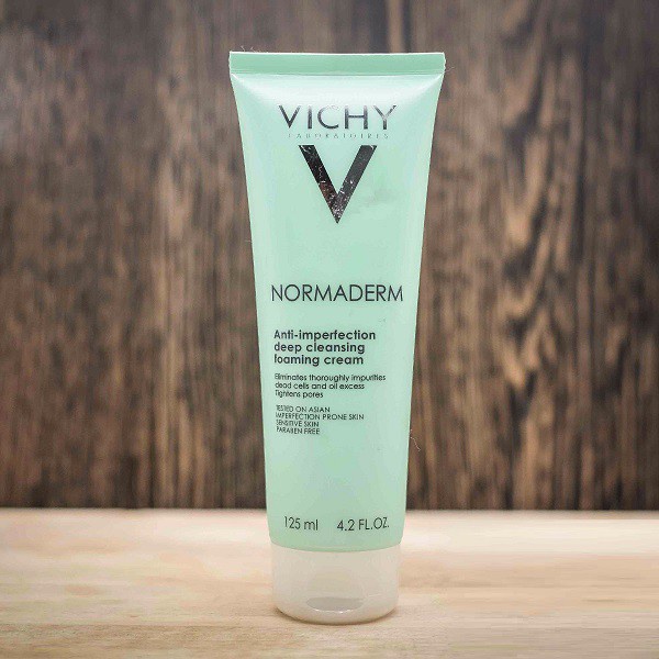 Sữa rửa mặt dạng kem giúp giảm mụn, se khít lỗ chân lông Vichy Normaderm Deep Cleansing Foaming Cream 125ml [Chính Hãng]