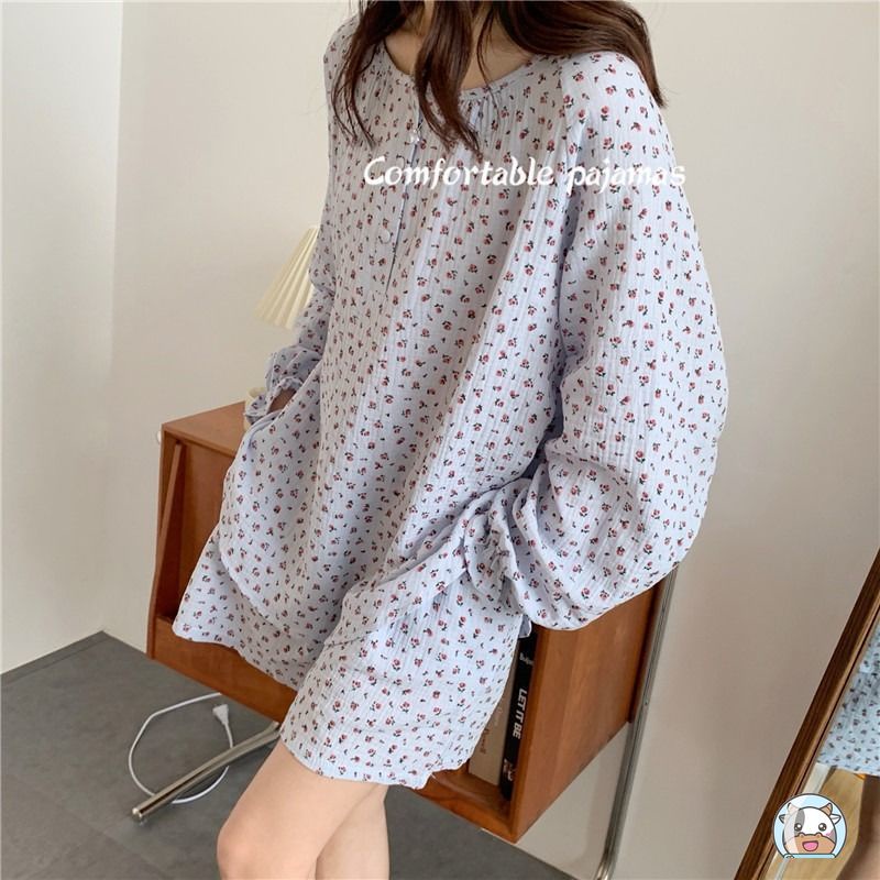 Bộ Đồ Ngủ Áo Tay Dài Quần Short Rộng In Hoa Màu Xanh Dương Thời Trang Mùa Hè Cho Nữ