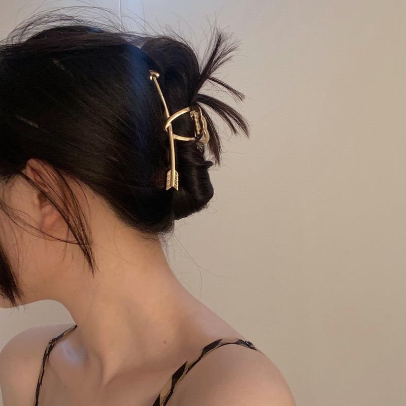 Kẹp Tóc Kim Loại Hình Mũi Tên Xuyên Qua Trái Tim Tình Yêu Phong Cách hip-hop Hàn Quốc Đơn Giản