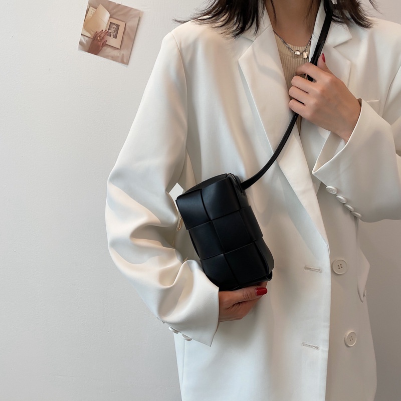 Túi Đeo Chéo Vai Bằng Vải Dệt Hình Trái Bơ mini Dành Cho Nữ