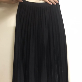 Chân váy xếp ly dài