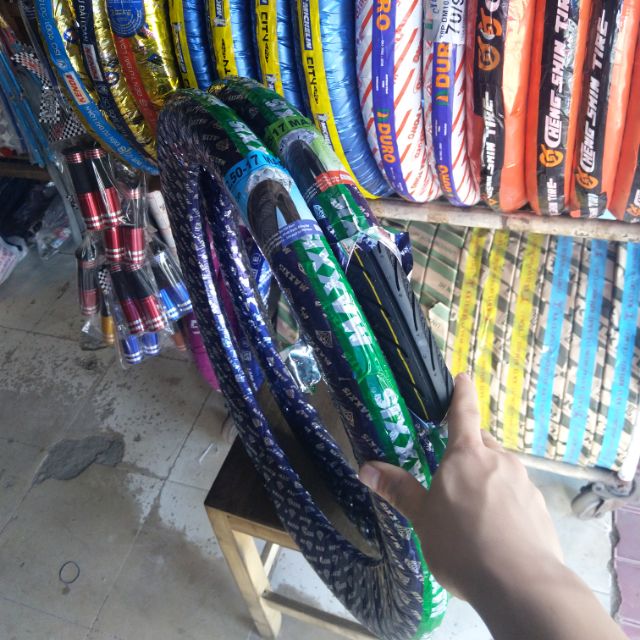 Cặp vỏ maxxis 2.25+2.50-17 tt