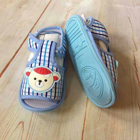 Giày Dép Tập Đi Cho Bé Có Chống Trượt size 13cm/ Giày Sandal cho trẻ em