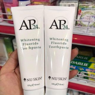 Kem đánh trắng răng AP24.