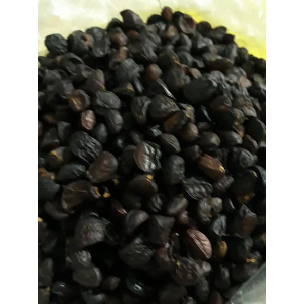 Hạt dổi rừng mùi thơm đặc trưng, tẩm ướp đồ nướng, làm gia vị chấm rất thơm ngon