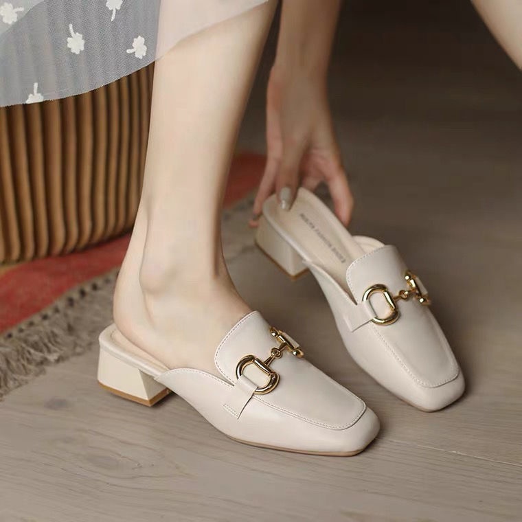 Dép Bít Mũi Đế Vừa Dày Dặn Thời Trang Xuân Hè Cho Nữ