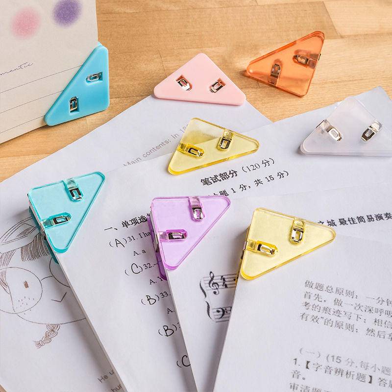 ⭐ iLado ⭐ 【5 PCS】 Kẹp tài liệu mini Tam giác kẹp giữ Kẹp Bướm kẹp nhựa Văn phòng phẩm nhiều màu trong suốt màu đặc Học Sinh kẹp giấy đồ dùng học tập Acrylic Tiện Dụng Cho Học Sinh cho trường học văn phòng dễ thương