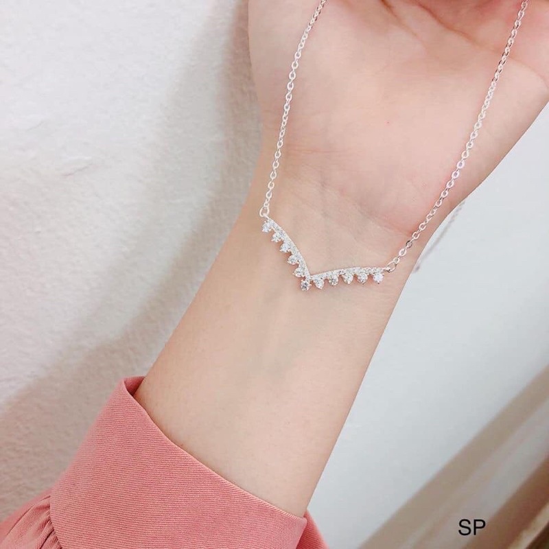 Dây chuyền nữ bạc thật mặt V gắn đá hít hót - Kho sỉ bạc Nhất Linh