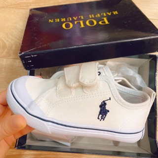 Giày polo trắng