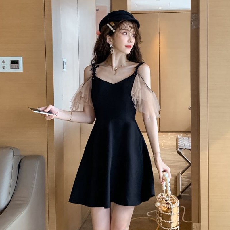 Váy Nữ Hai Dây Cách Điệu Tay Ngang, Đầm Nữ Công Chúa SIXTEEN. | BigBuy360 - bigbuy360.vn