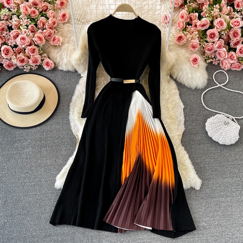 Đầm tay dài cổ tròn váy xếp ly thanh lịch mix màu đủ size phần trên màu đen chất dệt kim