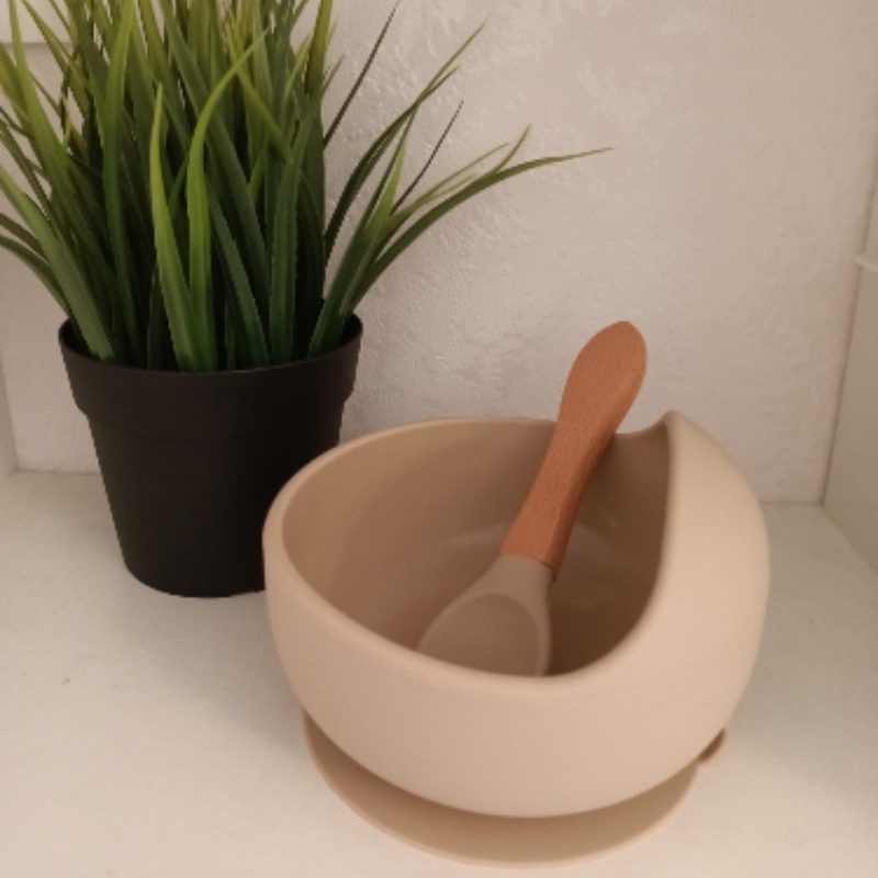 Bát Ăn Bằng Silicone Có Đế Hút Thiết Kế Dễ Thương Cho Trẻ Em