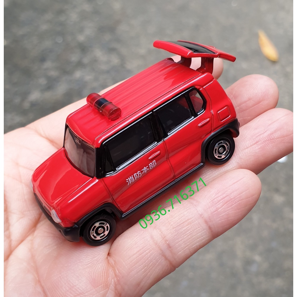 Mô hình xe cứa hỏa mở được cốp sau tomica Nhật Bản No106