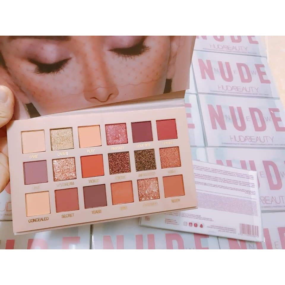 Phấn mắt Huda Beauty