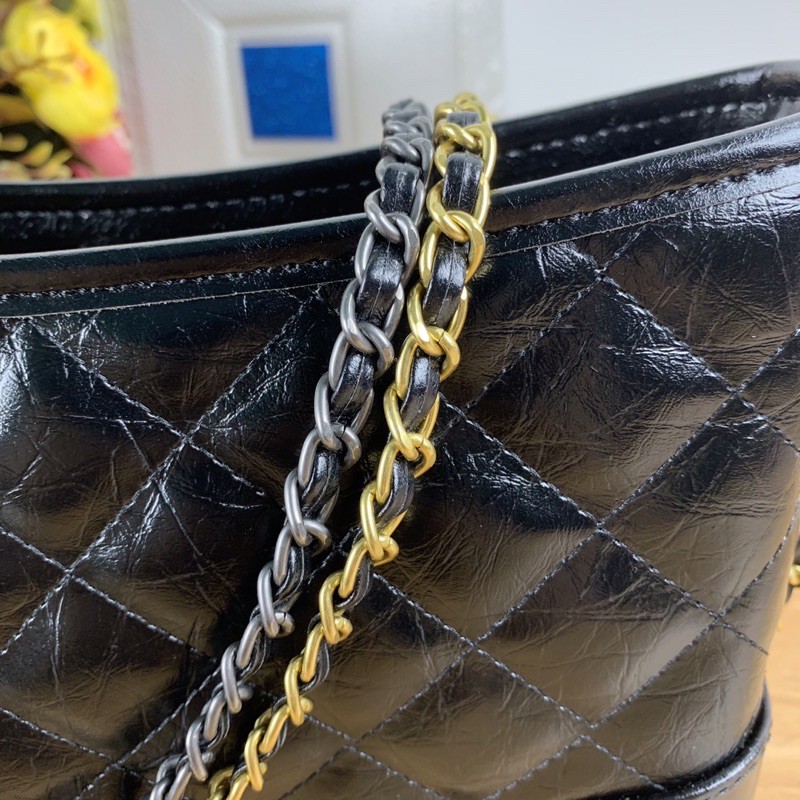 Túi xách Chanel Gabrielle màu đen size 20cm (có sẵn)