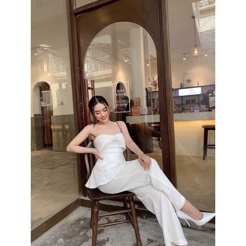 ❤️ SET ÁO 2 DÂY XỐP + QUẦN SUÔNG ✅ Ảnh trải sàn là hình chụp thật của shop 👍👍CHẤT : Áo gấm xốp + quần tuyết mưa 👩‍❤️‍👩