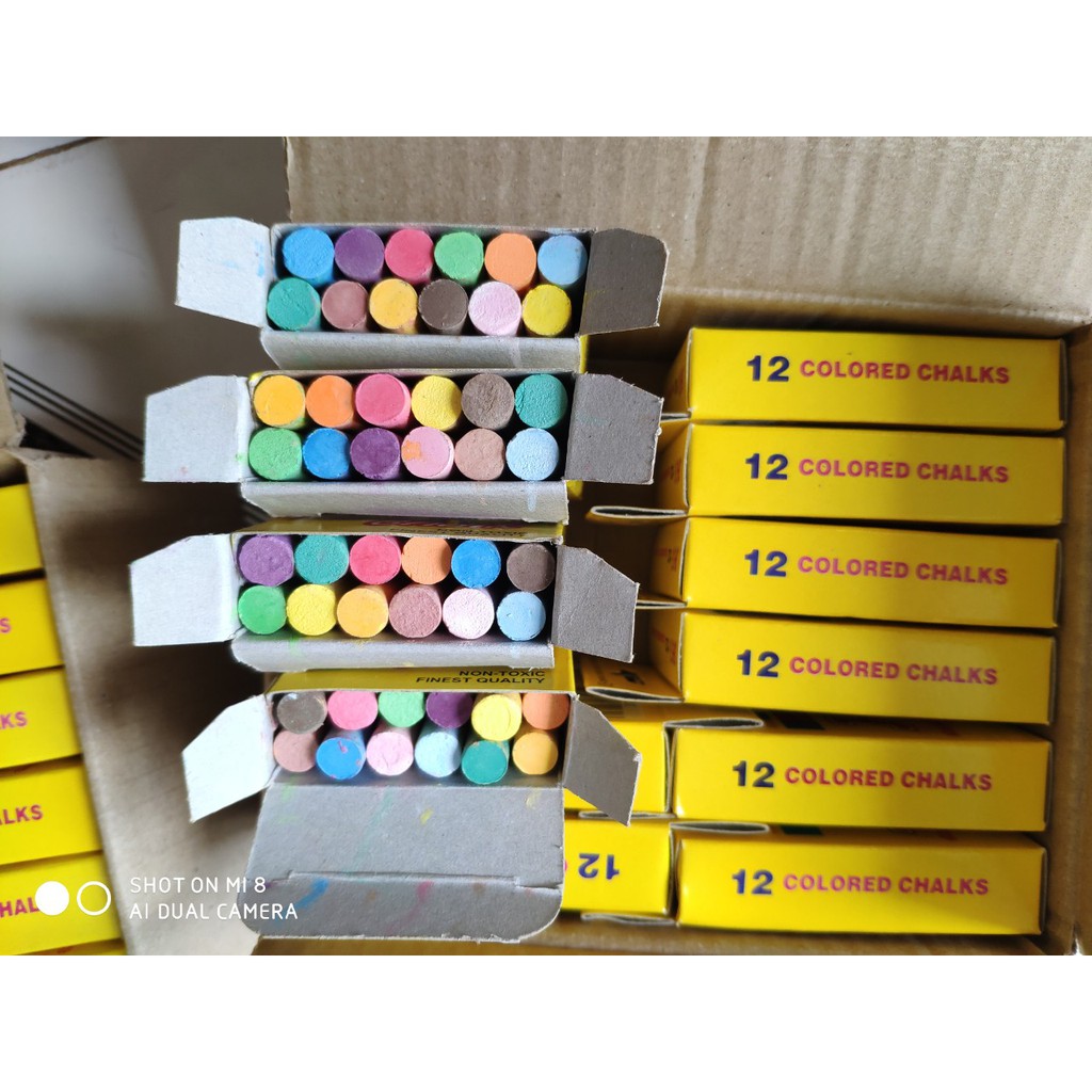Phấn viết bảng HI CHALK 12 cây màu như hình