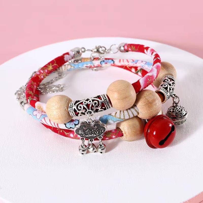 Vòng Cổ Cắm Trại Chống Bọ Chét Và Chống Gài Đi Kèm Chuông Phong Cách Dân Tộc Cho Thú Cưng