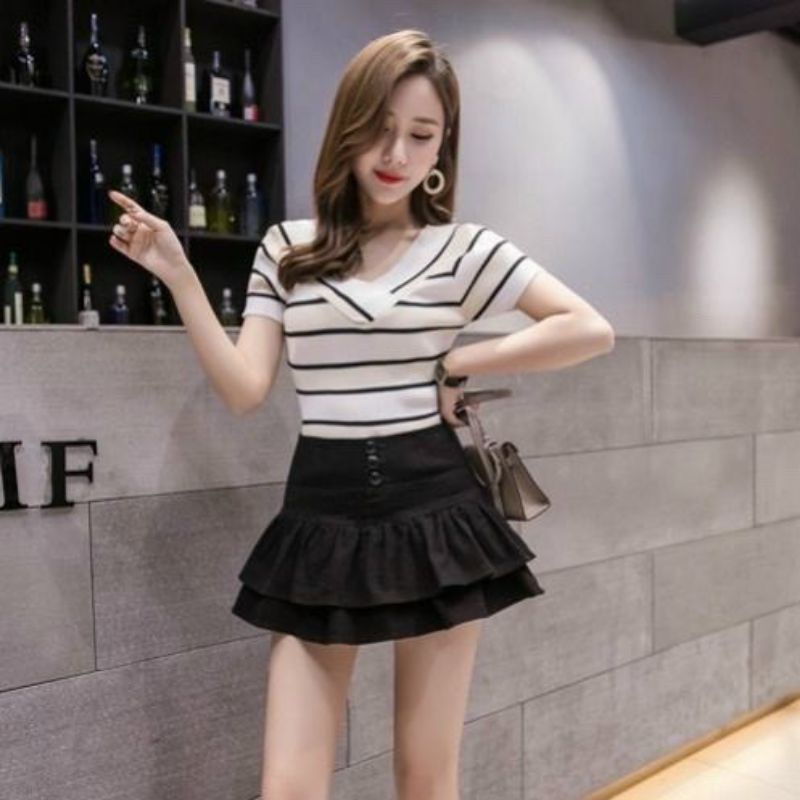 Chân váy kaki form xòe 2 tầng  phối nút siêu hot