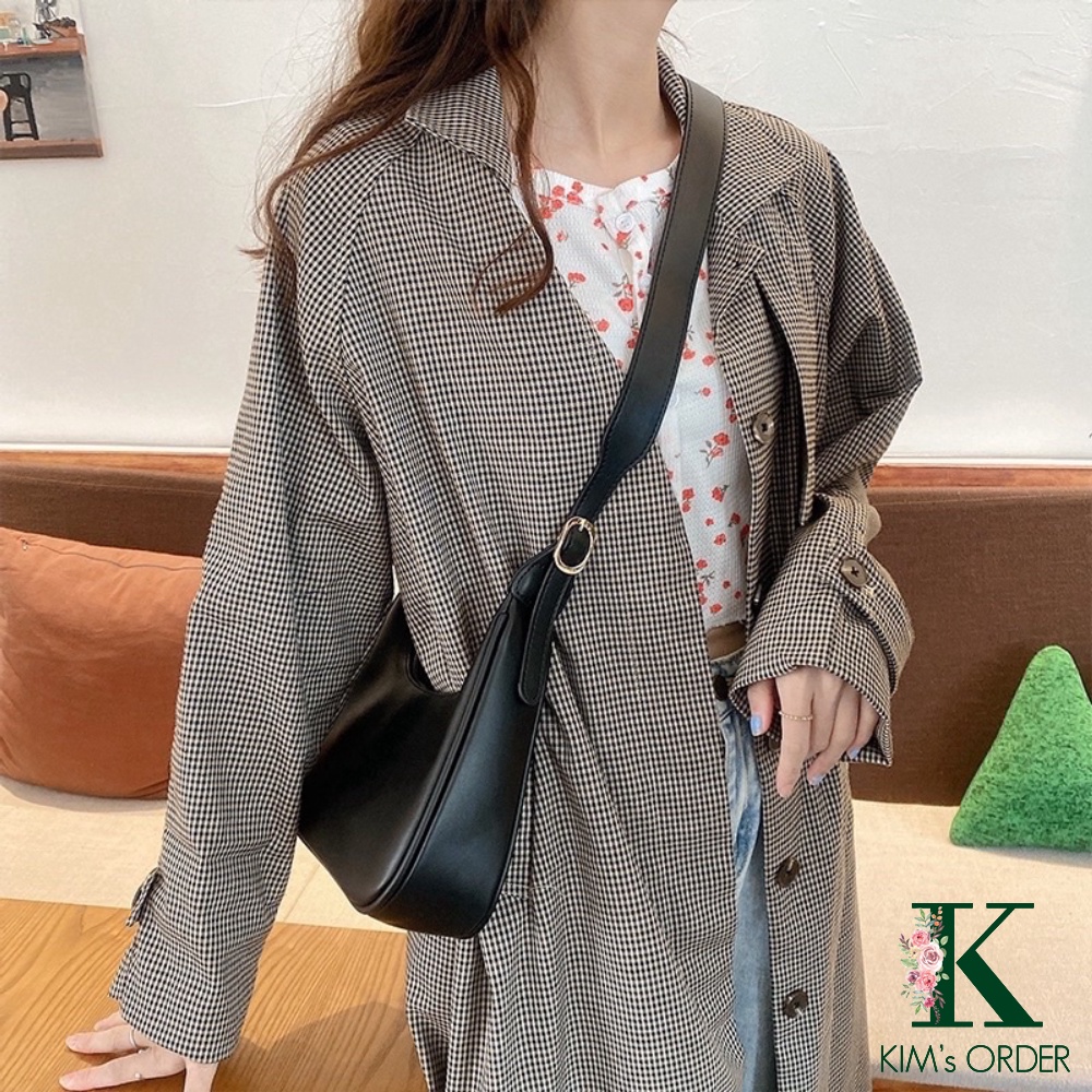 Túi đeo chéo nữ cắp nách màu đen màu trắng chất liệu da đi học đi làm phong cách Hàn Quốc thời trang hot trend