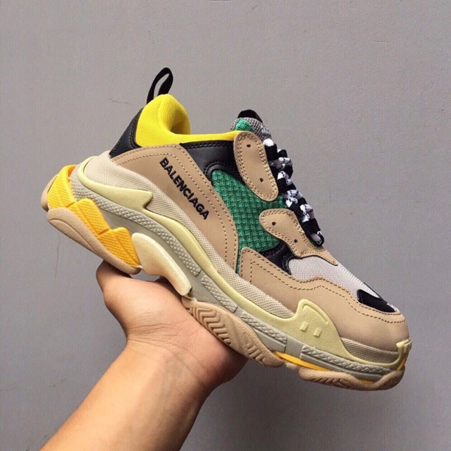 BALENCIAGA TRIPLE S