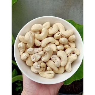 Hạt điều sấy không muối hạt nguyên đã bóc lụa (0,5-1kg)