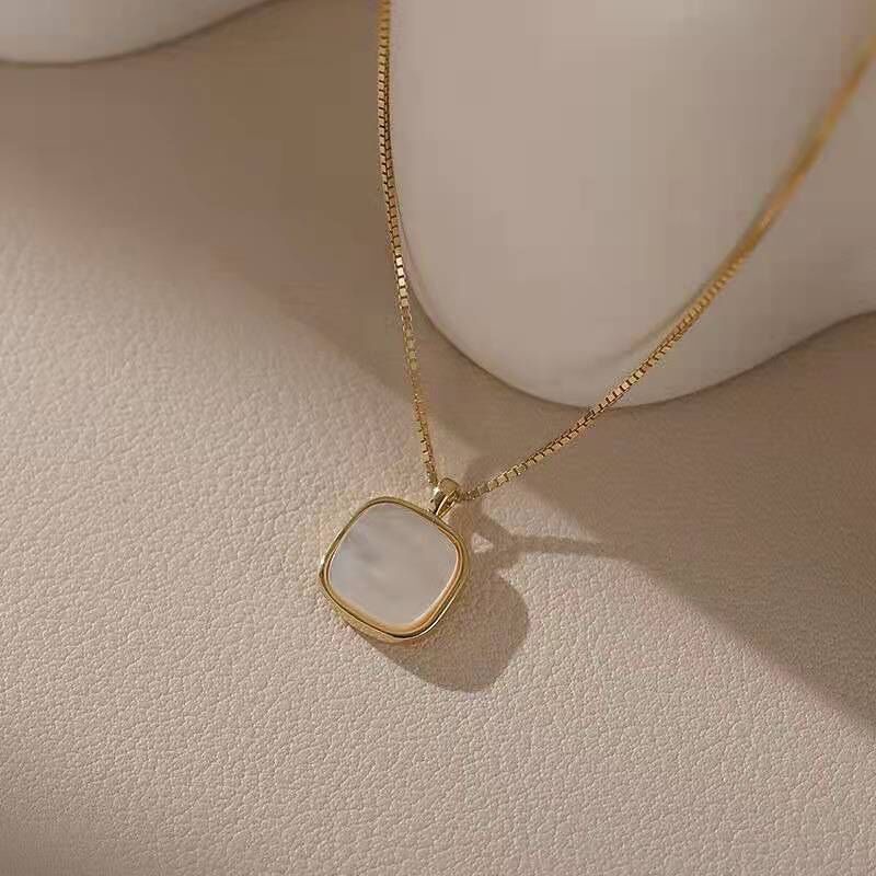 Dây chuyền 19A1452 mặt vuông phối đá xà cừ nhân tạo phong cách đơn giản cá tính hợp thời trang