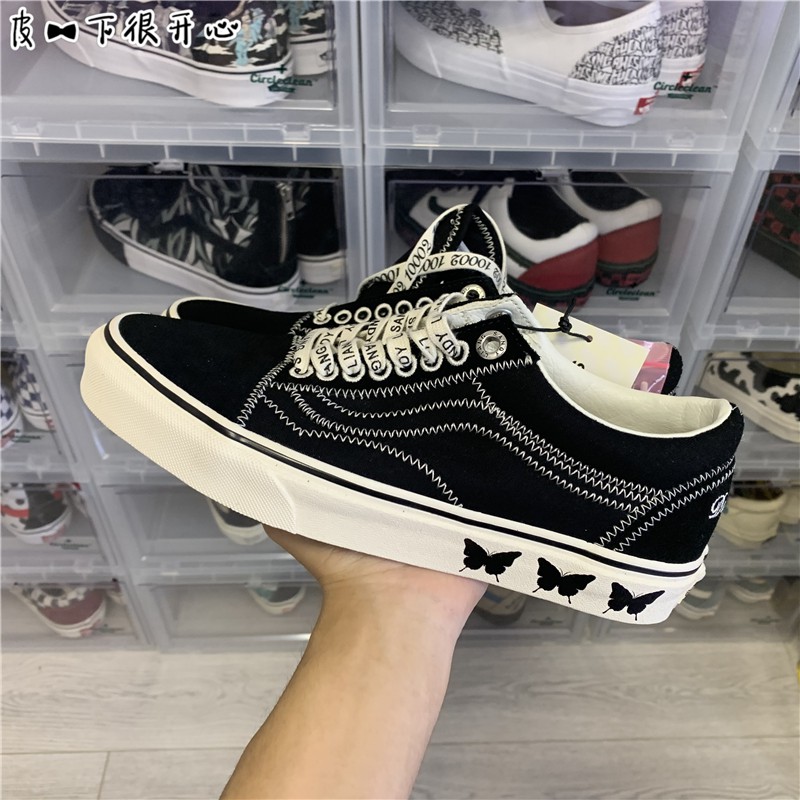 Giày Thể Thao Vans X Sandy Liang Co Bản Giới Hạn In Hình Bướm Màu Trắng Đen