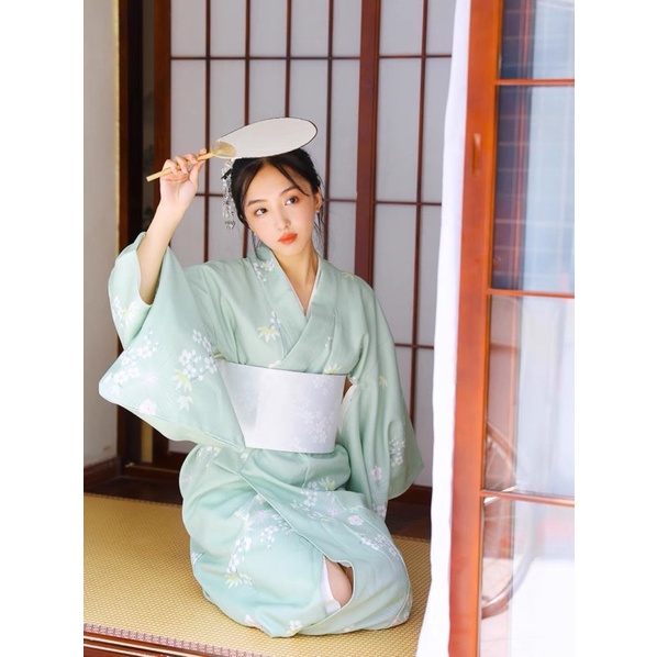Kimono nhật bản xanh lá nhạt