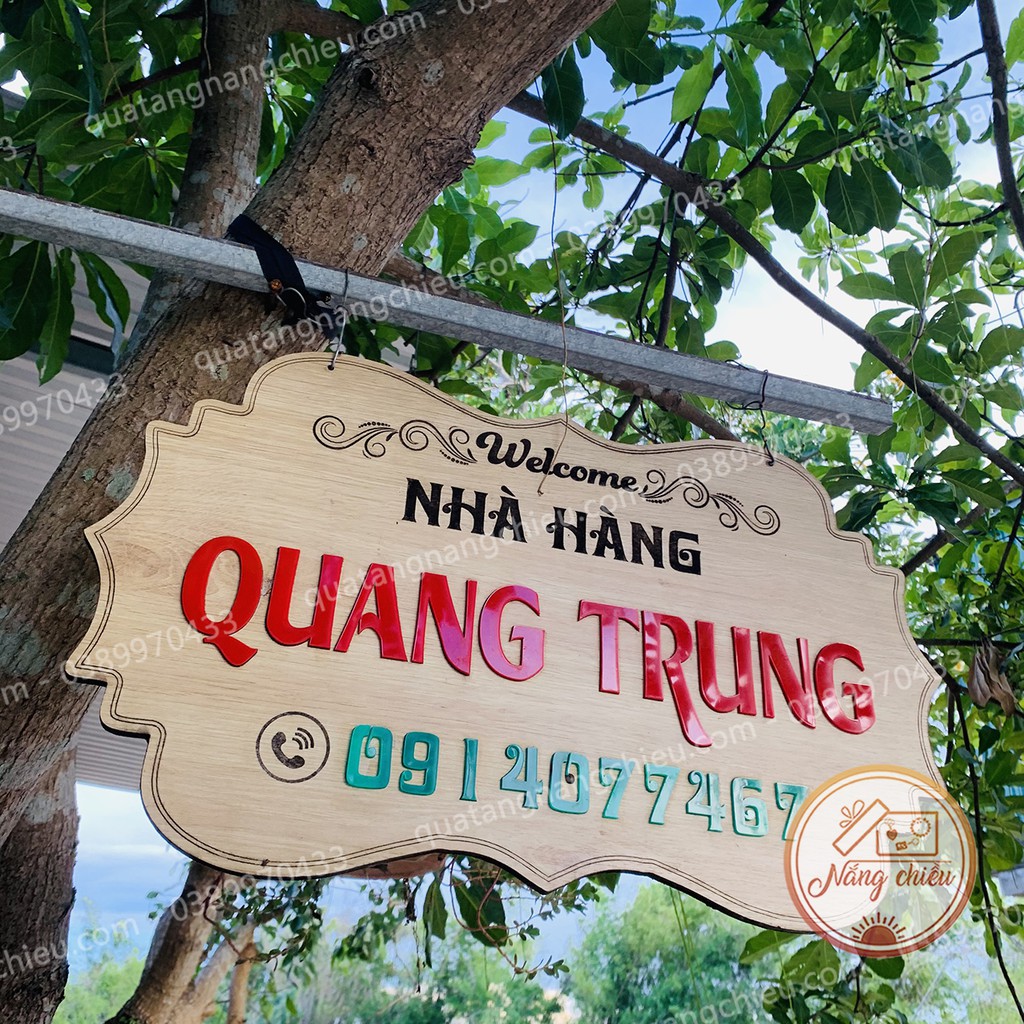 Bảng treo nhà hàng_ Bảng decor shop khắc tia lazer_ Bảng treo trước shop làm bằng gỗ tự nhiên