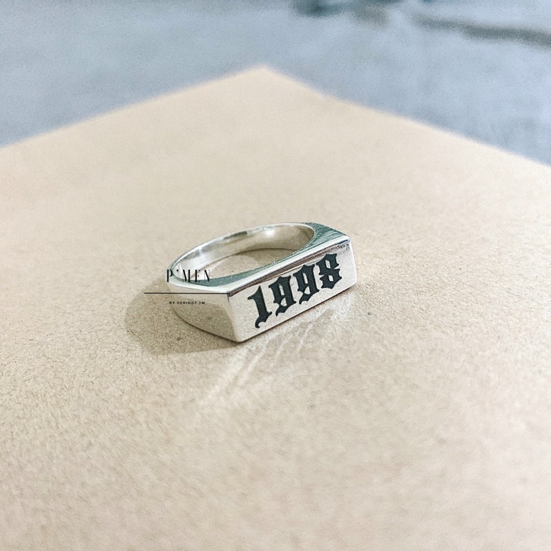 Nhẫn mặt chữ nhật to, khăc măt theo yêu cầu Signet Unisex