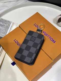Móc khoá lv phối hoạ tiết fullbox