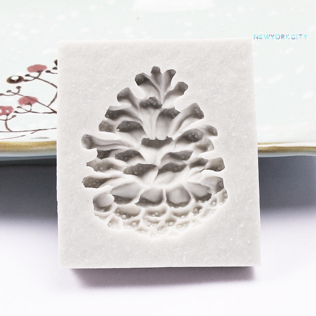 Khuôn Làm Bánh Bằng Silicon Hình Quả Thông Giáng Sinh Dễ Thương