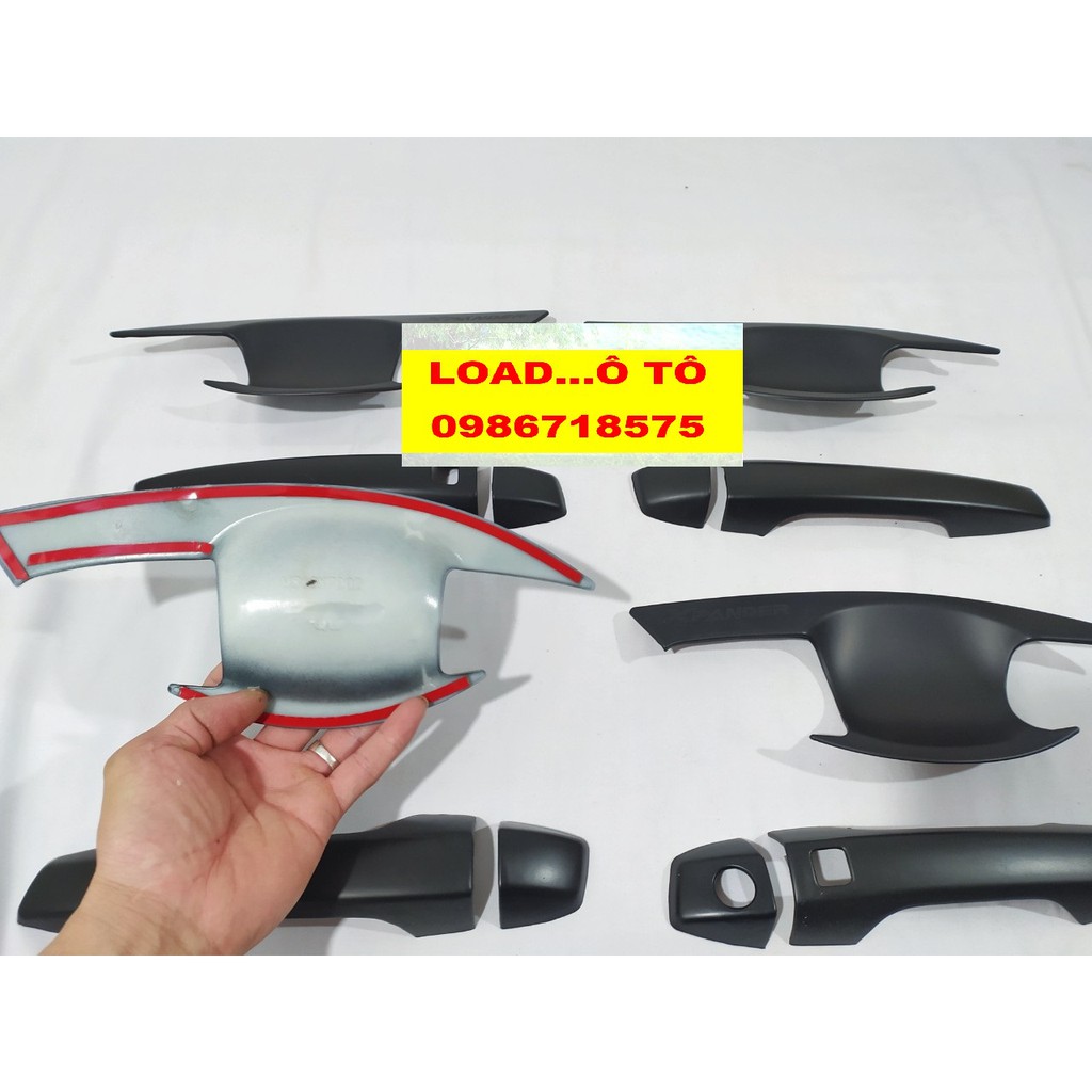 Ốp tay nắm và hõm cửa Xpander 2022-2018, Xpander Cross Đen bản AT Số tự động có nút từ ở tay nắm