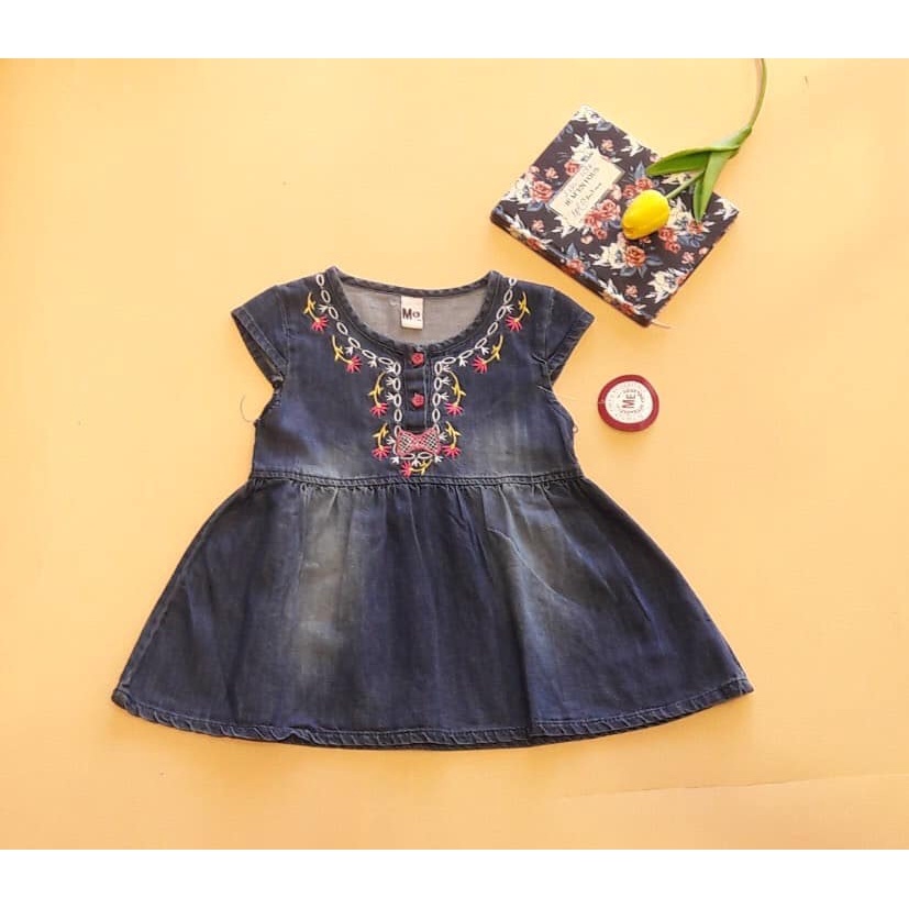 Đầm Jean Me nhí xinh xắn cho bé