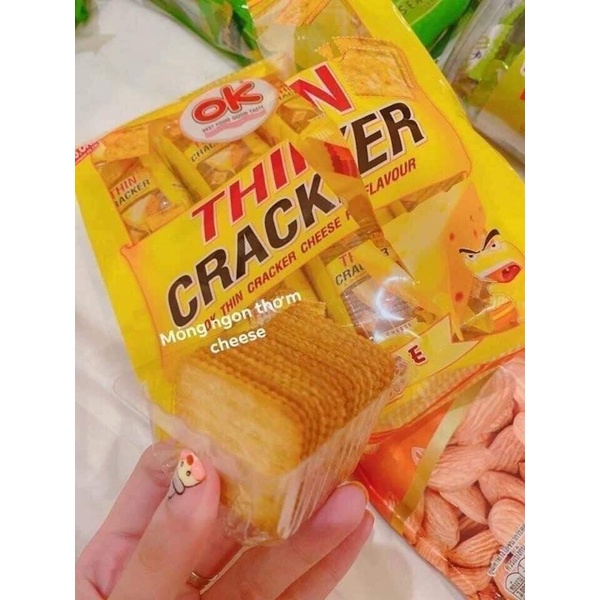 01 Bịch Bánh Quy OK THIN CRACKER Có 8 Gói Nhỏ Hàng Thái Lan