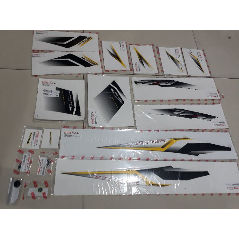 Bộ tem trắng đen RC 2008 Yamaha