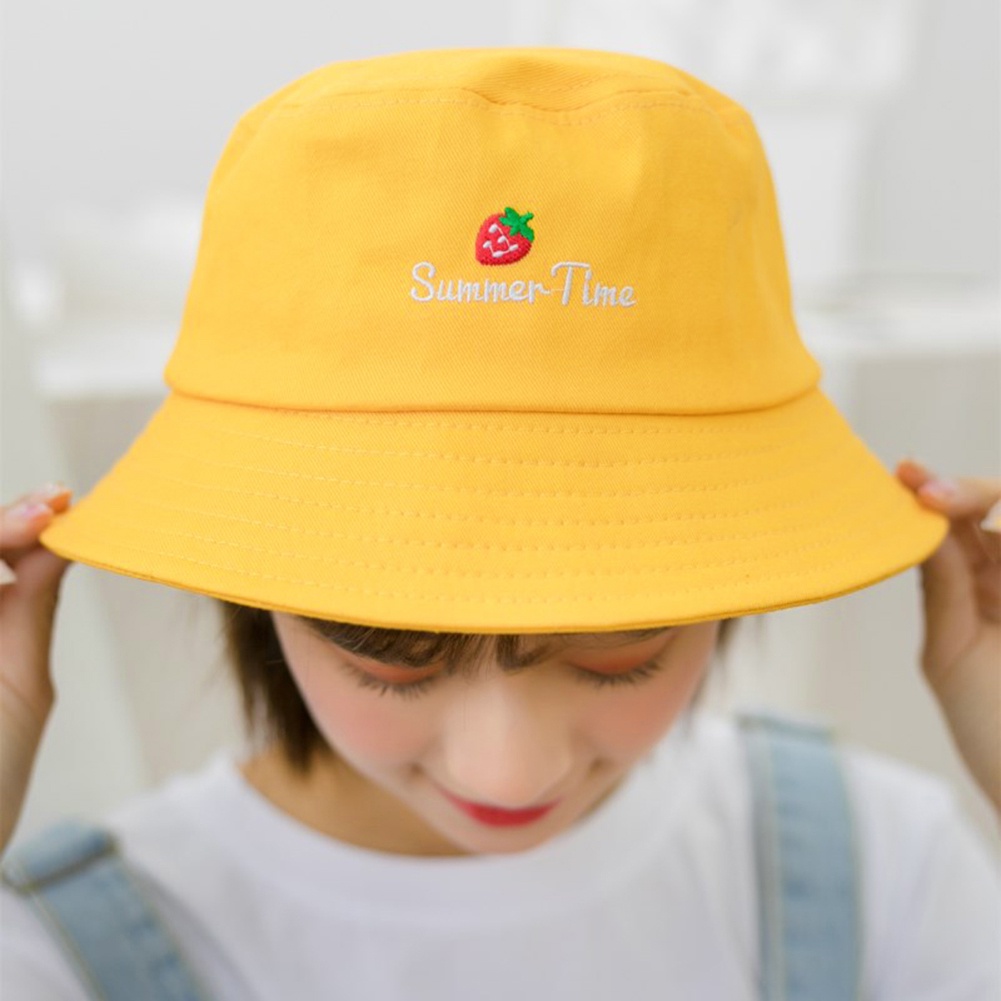 Nón tai bèo thêu họa tiết dâu tây dễ thương dành cho cả nam và nữ
