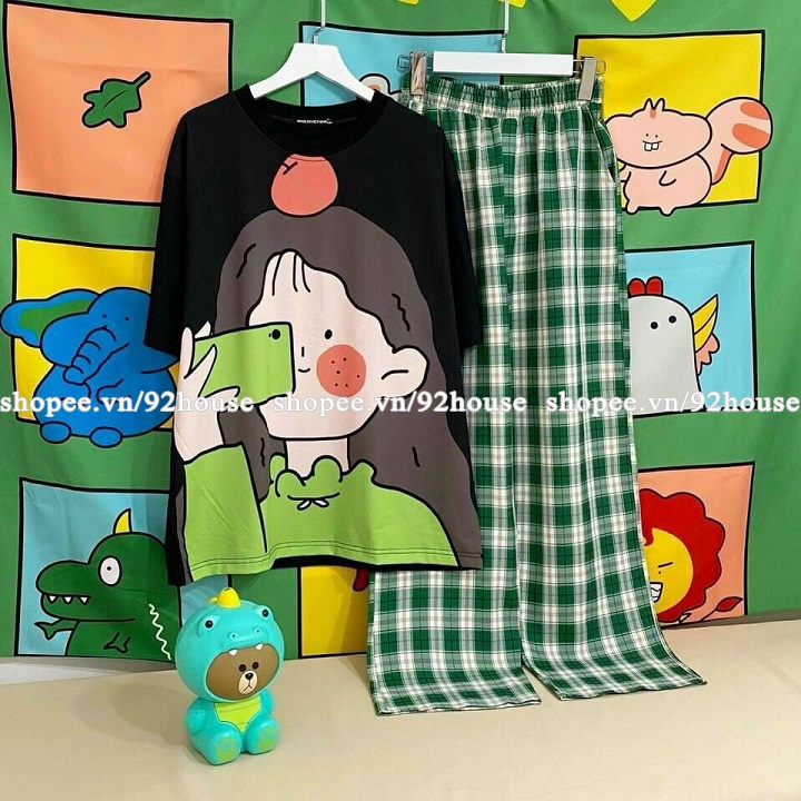 Bộ dài áo phông bé gái táo đỏ quần ống rộng caro unisex