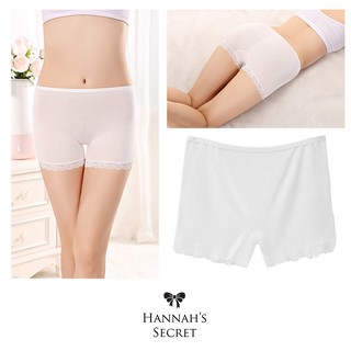 Quần mặc trong váy cotton phối ren