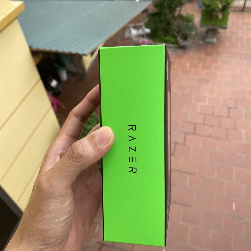 Chuột Game Razer Deathadder Essential - Mới 100%