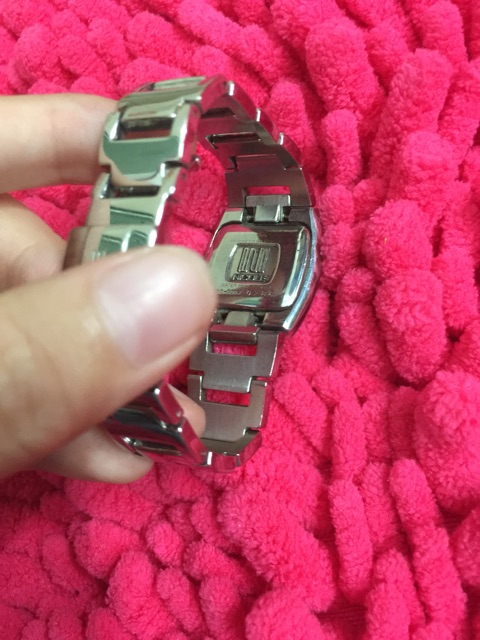 Đồng hồ nữ Nicole vuông bầu hàng si