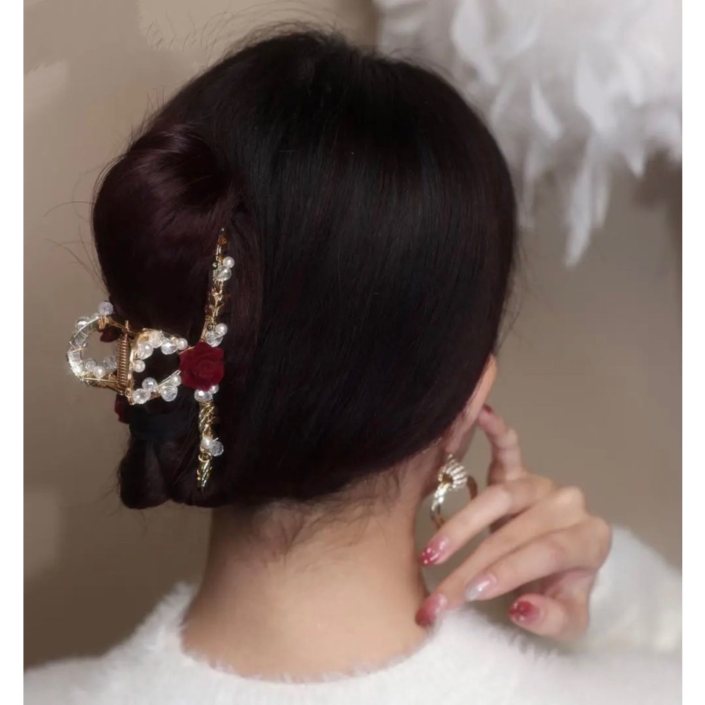 Kẹp Tóc Một Bên Đính Hoa Hồng Ngọc Trai Phong Cách Pháp Cổ Điển Cho Nữ