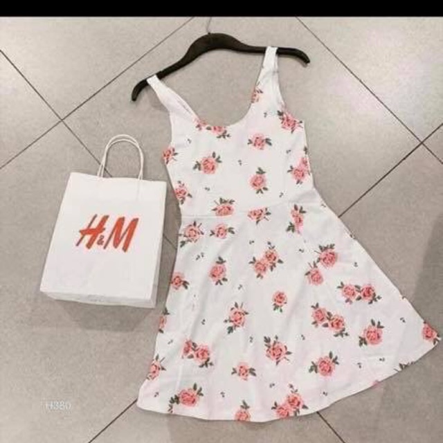 Váy HM size nhỏ nhất