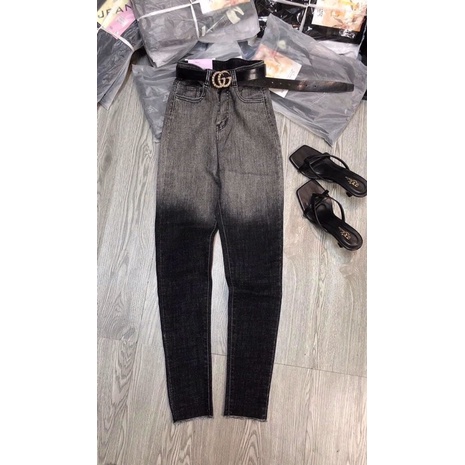 Quần jean loang k rách