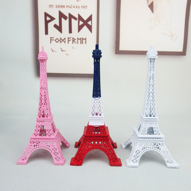 Mô hình tháp Eiffel châu Âu sống động dành cho trang trí