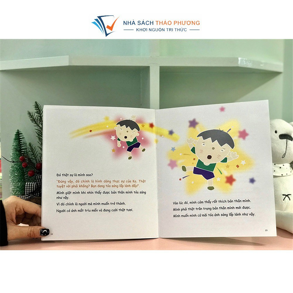 Sách Ehon tương tác độc đáo - Quà tặng cuộc sống: Đang tỏa sáng